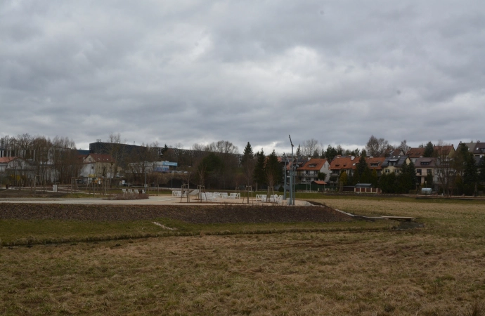 {Mieszkańcy Olsztyna mogą cieszyć się nowym parkiem.}